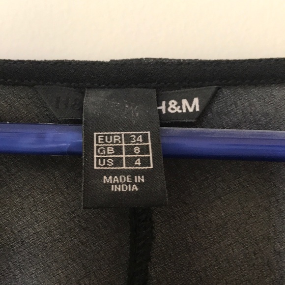 Classic LBD with subtle sequin details - Picture 5 of 5